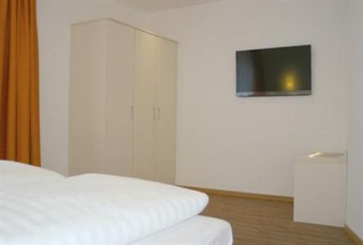 фото отеля Hotel Zum Senner Schlitters