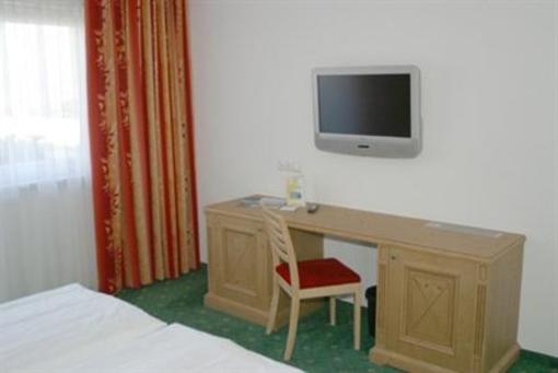 фото отеля Hotel Zum Senner Schlitters