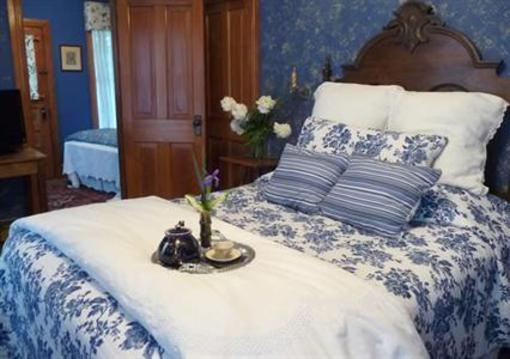 фото отеля Amethyst Inn B&B Adamstown