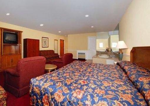 фото отеля Rodeway Inn Lyons