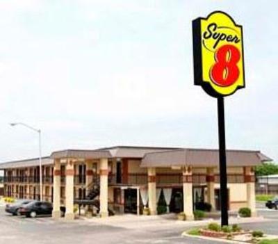 фото отеля Super 8 Shawnee