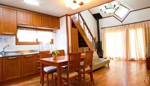 фото отеля Goodstay Hyundai Village
