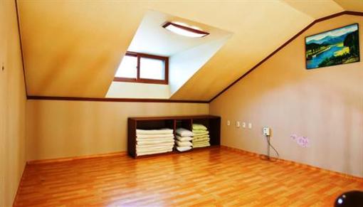 фото отеля Goodstay Hyundai Village