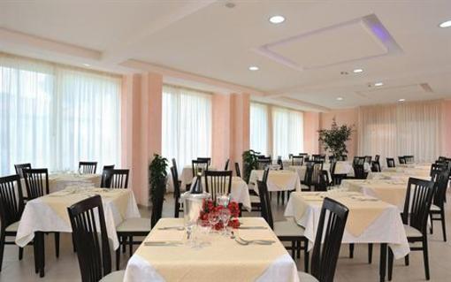 фото отеля Hotel Favorita