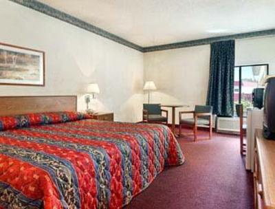 фото отеля Clemmons Super 8 Motel