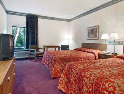 фото отеля Clemmons Super 8 Motel