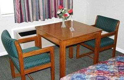 фото отеля Express Inn Hartselle