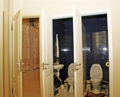 фото отеля Tolstoy Hostel