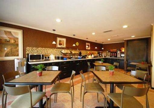 фото отеля Quality Inn Mt. Pleasant