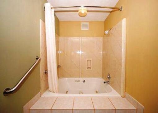 фото отеля Quality Inn Mt. Pleasant