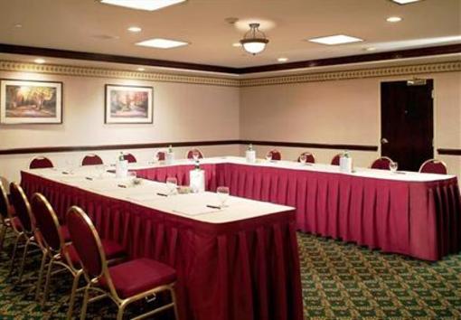 фото отеля Melville Marriott Long Island