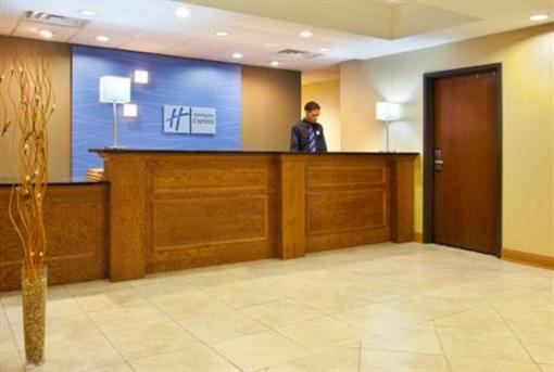 фото отеля Holiday Inn Express Hotel & Suites Chicago South Lansing