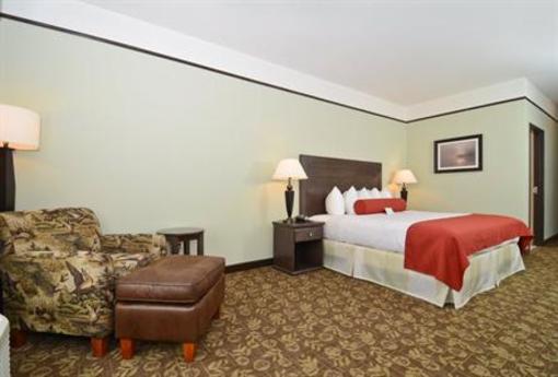 фото отеля Best Western Plus Emory At Lake Fork Inn & Suites