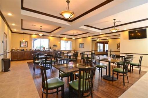 фото отеля Best Western Plus Emory At Lake Fork Inn & Suites