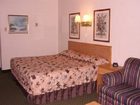 фото отеля The Cottage Restaurant and Red Carpet Inn and Suites