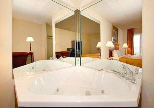 фото отеля Quality Inn London