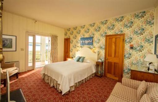 фото отеля Sandaway Waterfront Lodging