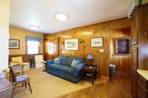 фото отеля Sandaway Waterfront Lodging