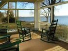 фото отеля Sandaway Waterfront Lodging