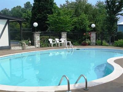 фото отеля Red Carpet Inn Charlottesville