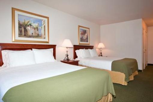 фото отеля Holiday Inn Express Calexico
