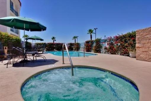 фото отеля Holiday Inn Express Calexico