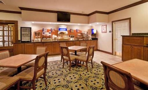 фото отеля Holiday Inn Express Hotel & Suites St. Louis West-O'Fallon