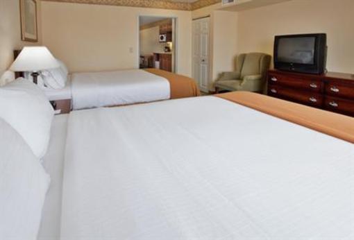 фото отеля Holiday Inn Express Hotel & Suites St. Louis West-O'Fallon