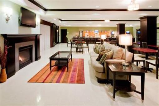 фото отеля Holiday Inn Express Hotel & Suites Warminster Doylestown