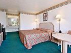 фото отеля America’s Best Inn Davenport