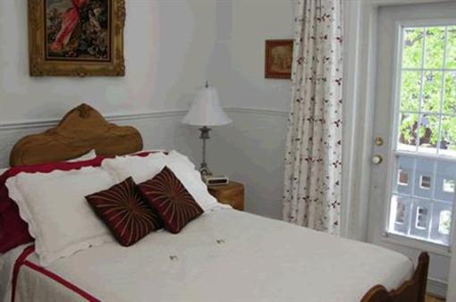 фото отеля Angelica Blue Bed & Breakfast