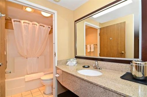 фото отеля BEST WESTERN Arrowhead Lodge