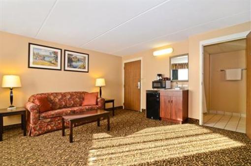 фото отеля BEST WESTERN Arrowhead Lodge