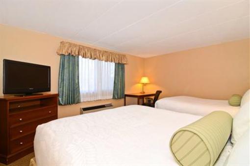 фото отеля BEST WESTERN Arrowhead Lodge