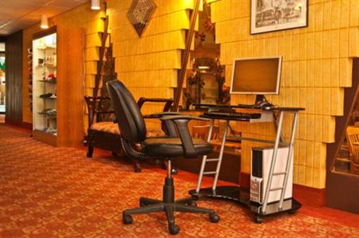 фото отеля BEST WESTERN Arrowhead Lodge