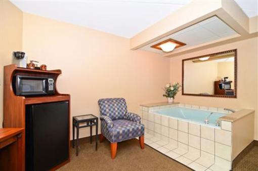 фото отеля BEST WESTERN Arrowhead Lodge