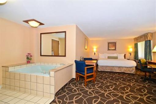 фото отеля BEST WESTERN Arrowhead Lodge