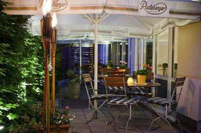 фото отеля Park Inn Munich East