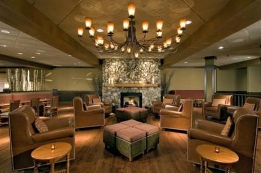 фото отеля DoubleTree by Hilton Chicago - Arlington Heights