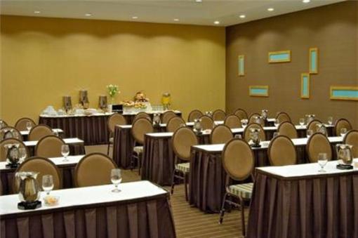 фото отеля DoubleTree by Hilton Chicago - Arlington Heights