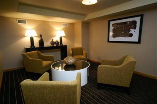 фото отеля DoubleTree by Hilton Chicago - Arlington Heights