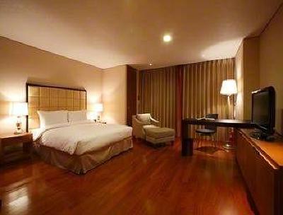 фото отеля Ramada Hotel and Suites Seoul Namdaemun