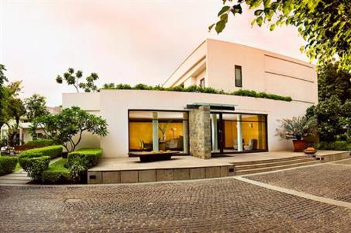 фото отеля The Manor Hotel New Delhi