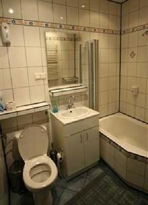 фото отеля Dizzy Daisy Hostel DD Downtown