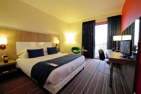 фото отеля Park Inn Victoria Manchester