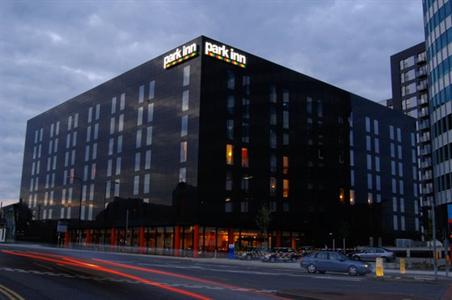 фото отеля Park Inn Victoria Manchester