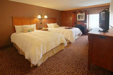 фото отеля Hampton Inn Pittsburgh - McKnight Rd.