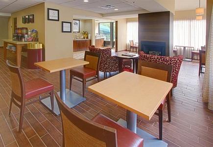 фото отеля Hampton Inn Pittsburgh - McKnight Rd.