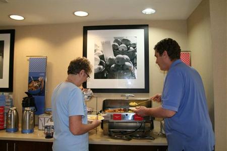 фото отеля Hampton Inn Pittsburgh - McKnight Rd.