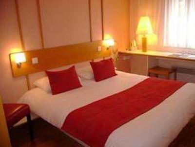 фото отеля Inter-Hotel Le Cottage d'Amphitryon